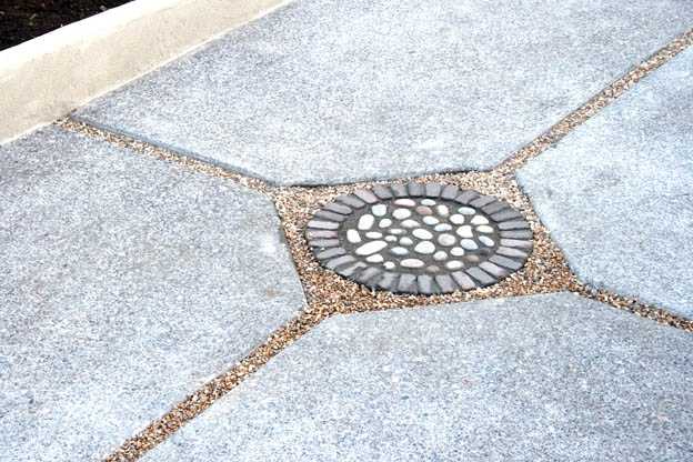 アプローチ、園路、カースペース